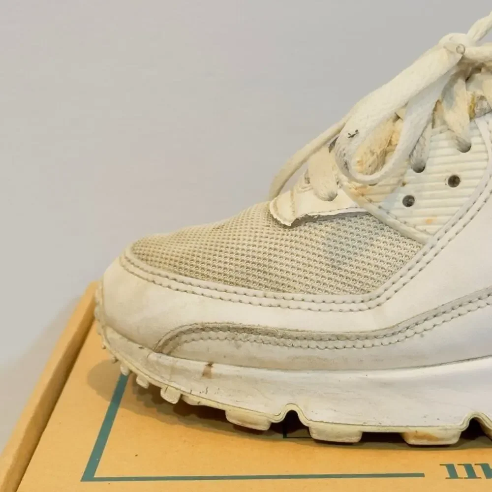 Nike Air Max 90 SE Women's Size 9 Triple White Chunky Comfort Sneakers Shoes